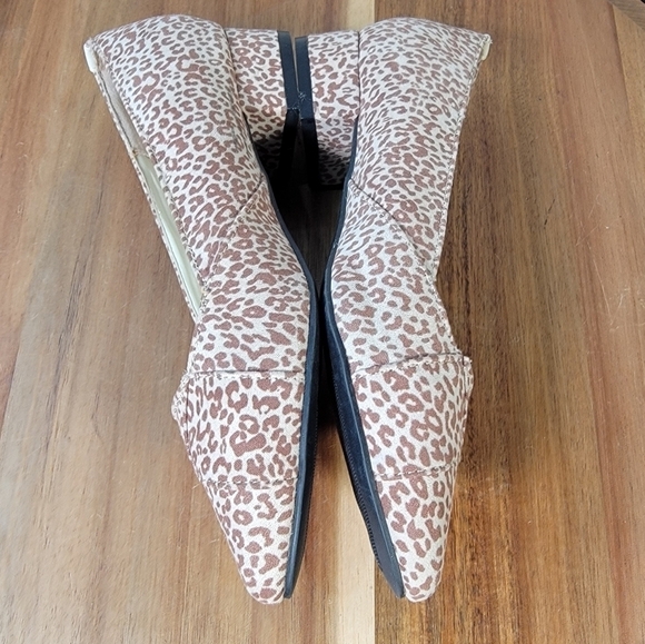 Journey Mini Leopard Print Pointed Toe Heeled Loafers Size 6 - Picture 13 of 17